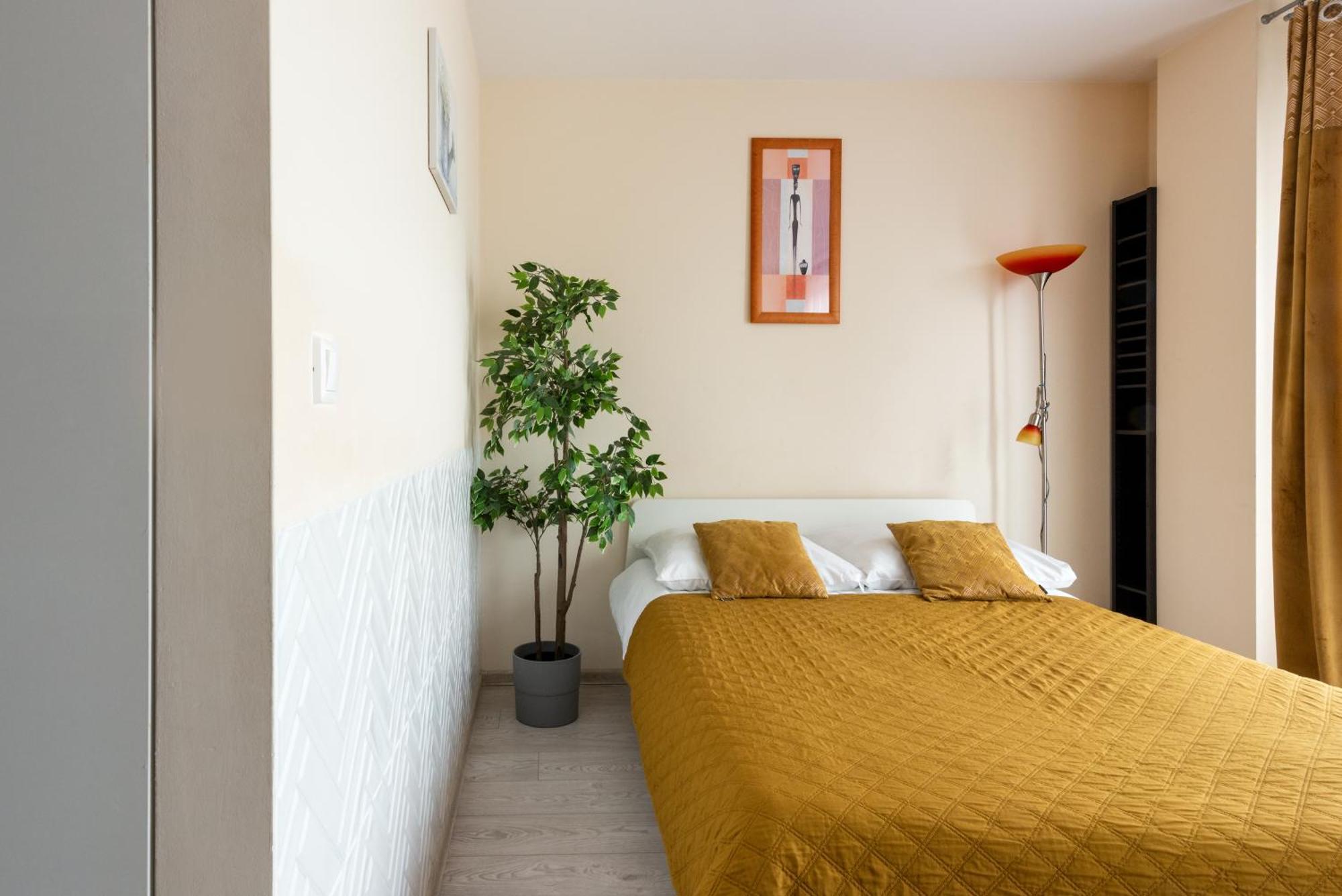 Cozy Modern Apartment Astoria Magic Orange Old Town คราคูฟ ภายนอก รูปภาพ