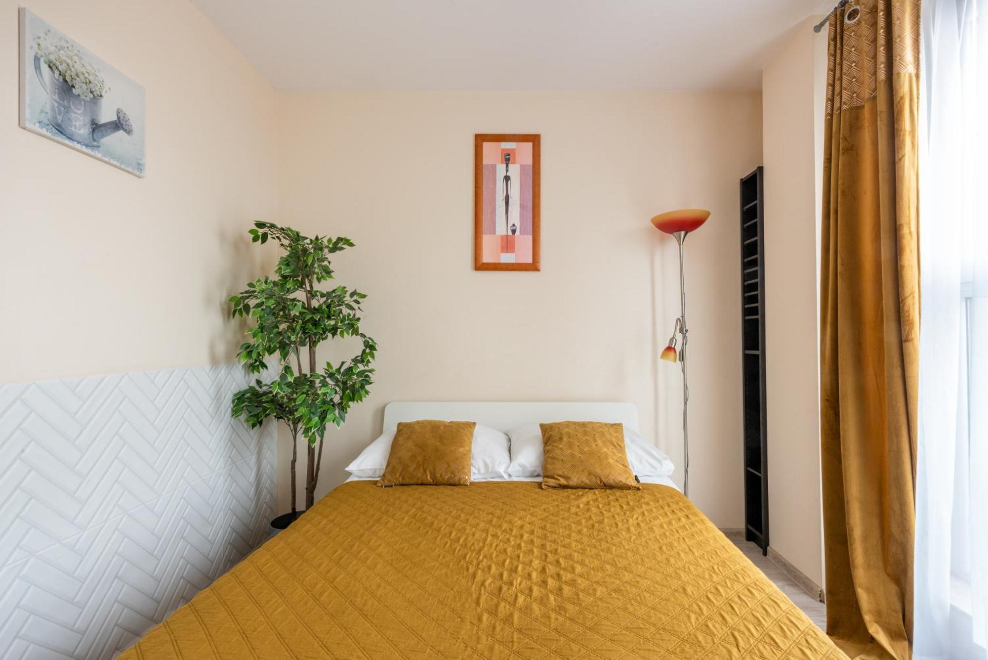 Cozy Modern Apartment Astoria Magic Orange Old Town คราคูฟ ภายนอก รูปภาพ