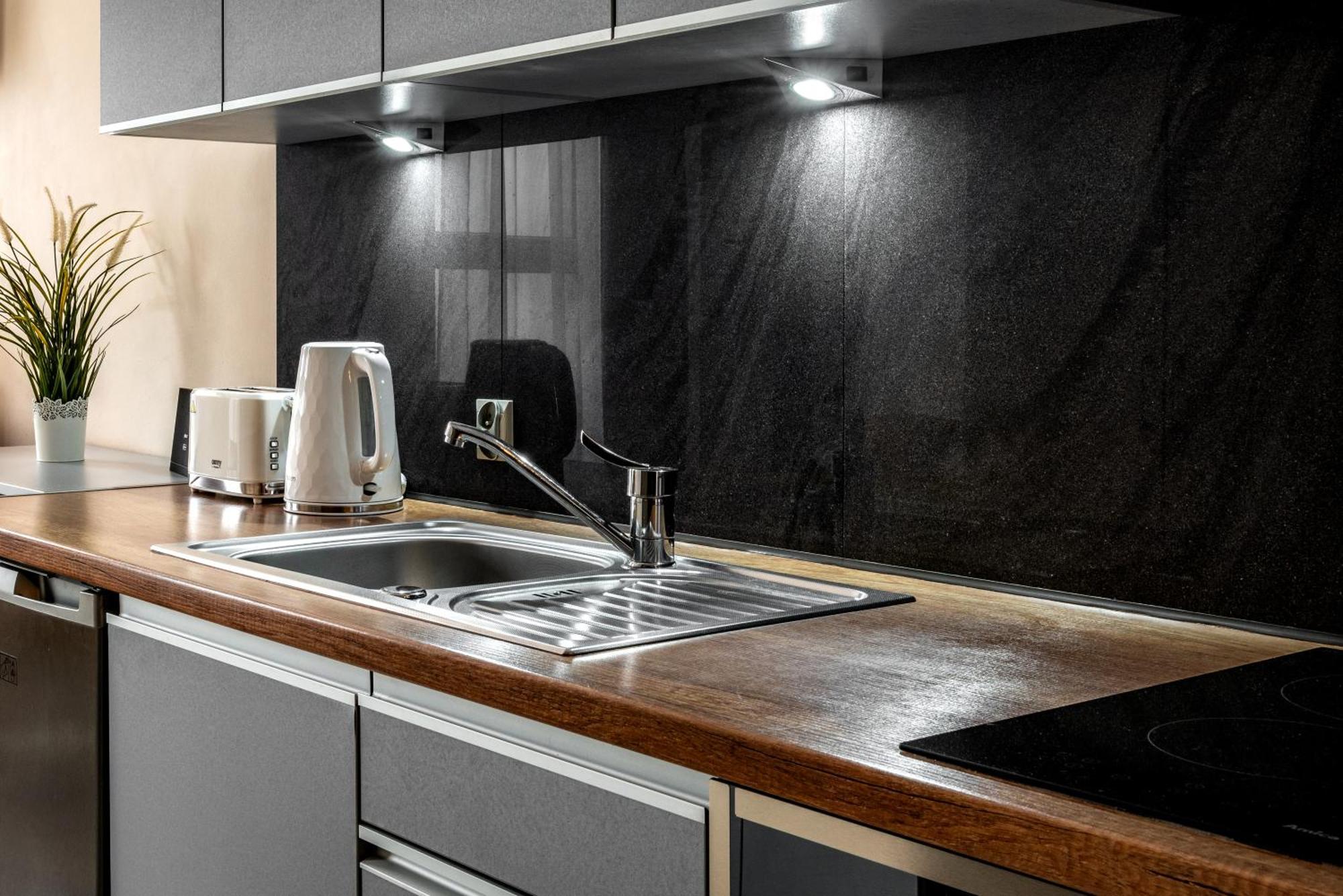 Cozy Modern Apartment Astoria Magic Orange Old Town คราคูฟ ภายนอก รูปภาพ